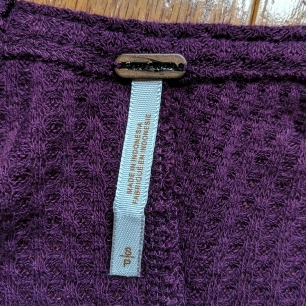 NWOT Free People 'Ventura' High/Low Thermal Top - Picture 4 of 5